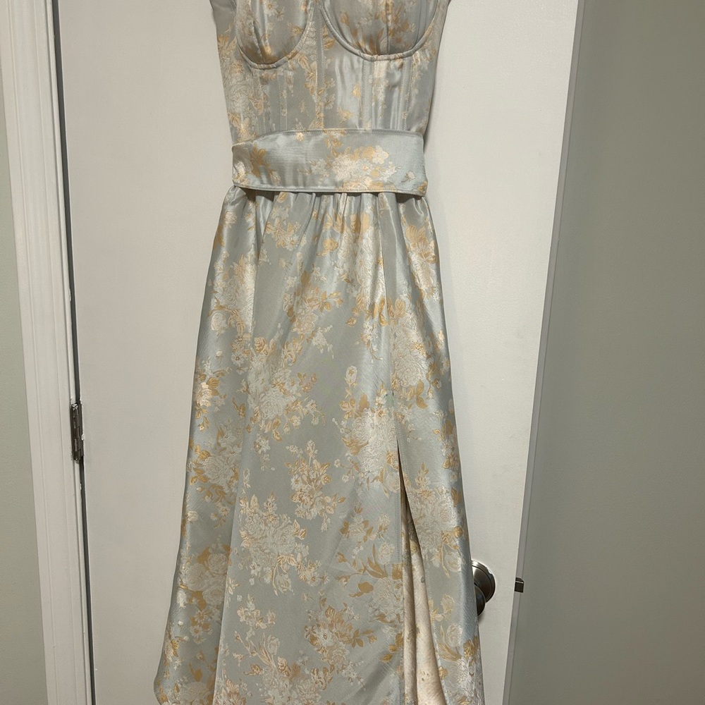 V. Chapman Blue and Gold Floral Midi Dress - Picture 4 of 4
